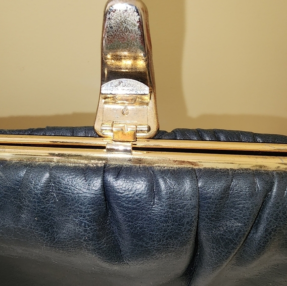 Vintage Navy Leather Clutch - Picture 4 of 5